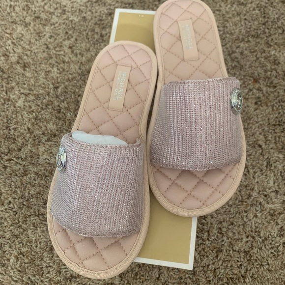 Michael Kors Slides - Picture 3 of 4